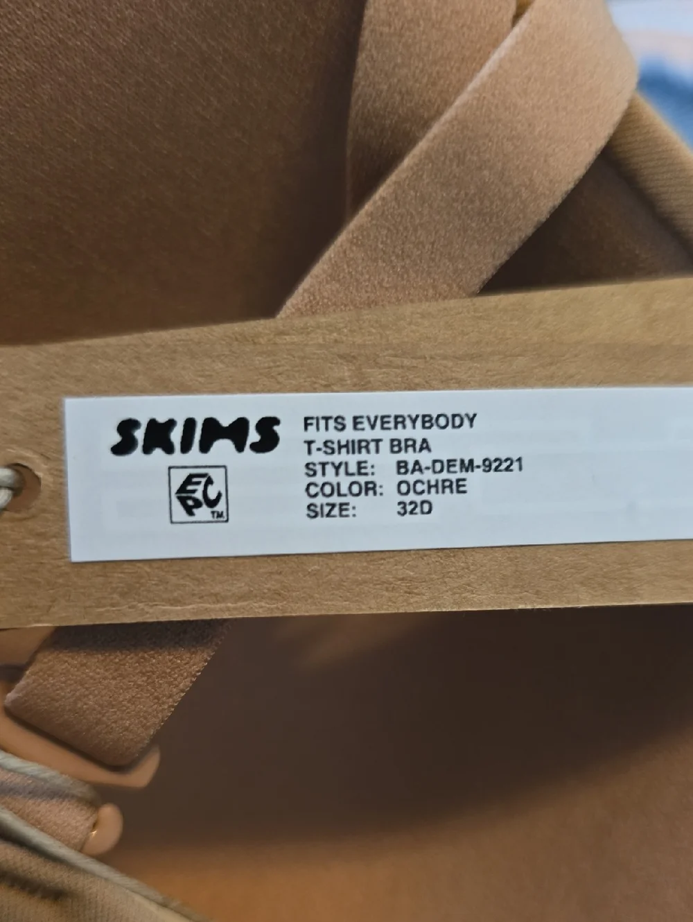 SKIMS Kim Kardashian Women's 32D Fits Everybody T-Shirt Bra New w/ Tags! - Picture 3 of 4